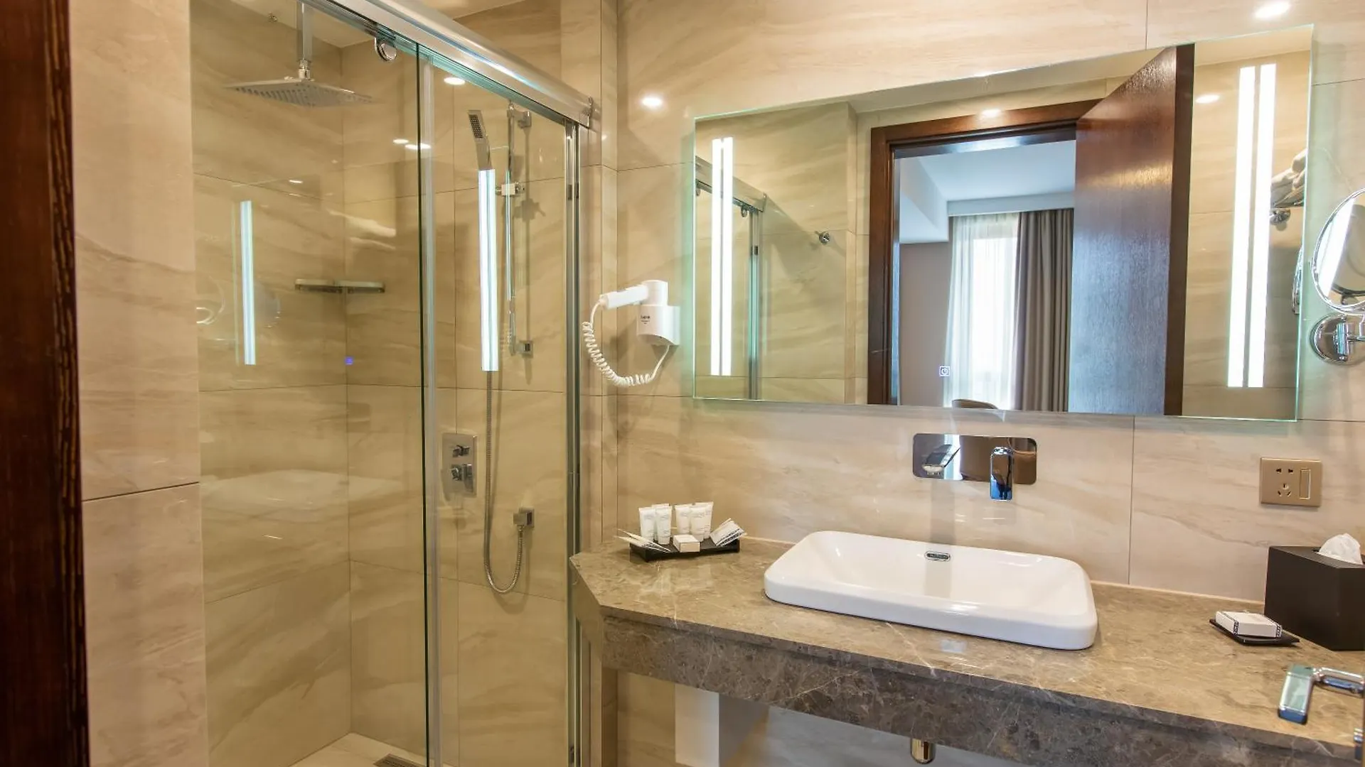 Kmm Hotel Tbilisi 4*,  Gruzja