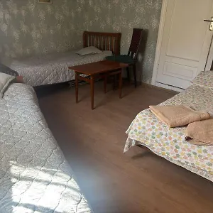 Хостел у тины, Тбилиси